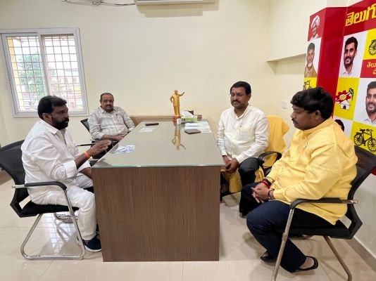 మేయర్ ఎన్నికల బరి నుంచి మాతంగి కృష్ణ ఉపసంహరణ