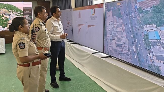 దసరా ట్రాఫిక్ రద్దీ 62 శాతం తగ్గింపు: పోలీస్ కమిషనర్ రాజశేఖరబాబు