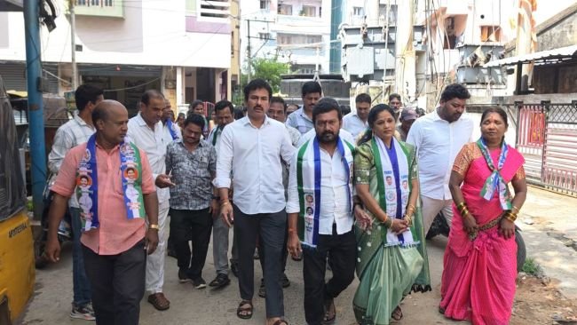 వై.యస్.ఆర్ కాంగ్రెస్ పార్టీ 46వార్డు నూతన పార్టీ కార్యాలయం ప్రారంభించిన  కె.కె రాజు 