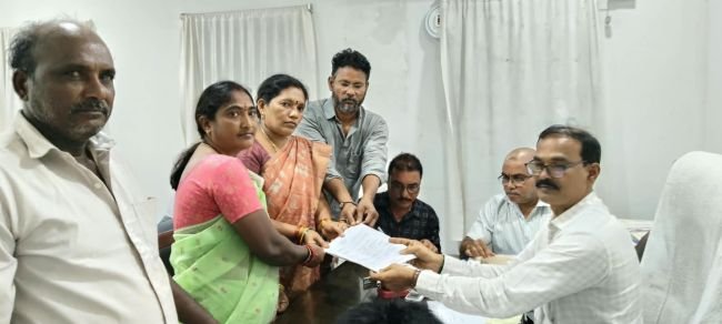 కృష్ణపట్నం బిట్-1 ఎంపిటిసి స్థానానికి తొండమనాటి..... నామినేషన్.