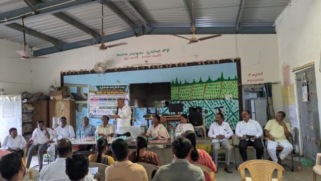 *వ్యవసాయ శాఖ మరియు మార్కెటింగ్ శాఖ ఆధ్వర్యంలో ట్రేడ్ లైసెన్స్, సెస్సు చెల్లింపులు మరియు పత్తి కొనుగోళ్లపై డీలర్లకు అవగాహన సదస్సు*