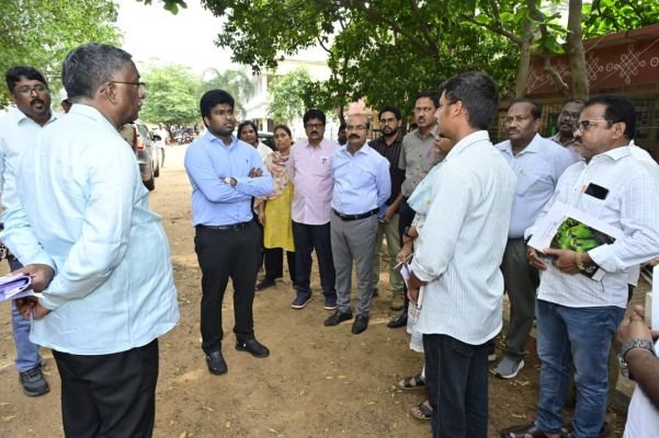 ఎన్నికల పనుల్లో జాప్యం వద్దు