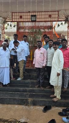 *జమ్మి వృక్షానికి ప్రత్యేక పూజలు.. గ్రామాల్లో ఘనంగా దసరా సంబరాలు!*