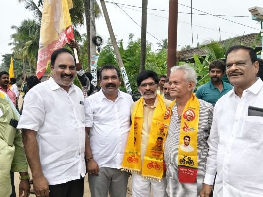 పేరవరంలో వైసీపీని వీడి టిడిపిలో చేరికలు