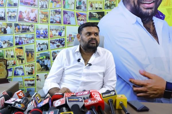 వైయస్సార్ పార్టీ నాయకులు అరాచకం మూల్యం తప్పదు శ్రీకాళహస్తి ఎమ్మెల్యే బొజ్జల వెంకట సుధీర్ రెడ్డి