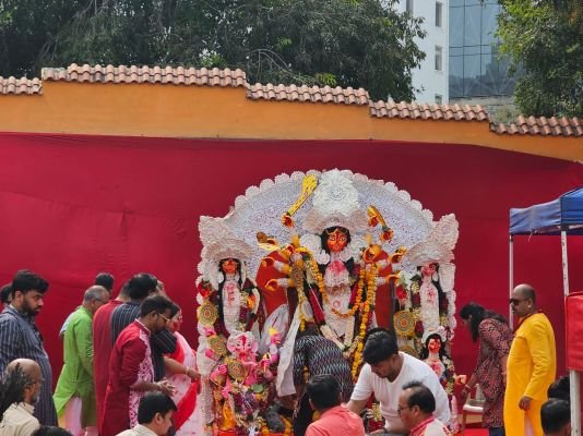 అంగరంగ వైభవం.. కే బీసీఏ దుర్గోత్సవం - ఘనంగా కే బీ సీ ఏ ఆధ్వర్యంలో దుర్గామాత వేడుకలు 