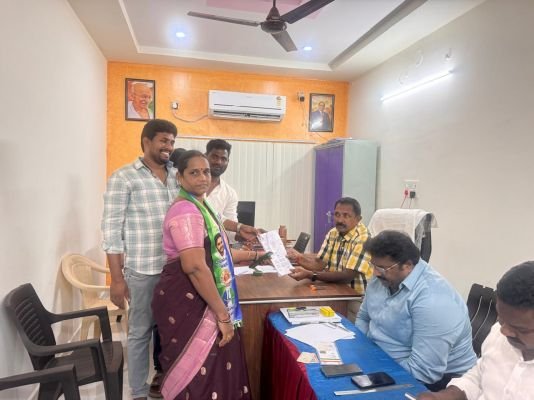 ఎంపీటీసీ వైయస్సార్సీపి అభ్యర్థిగా పోటీ చేయనున్న ధూళిపూడి కృష్ణవేణి