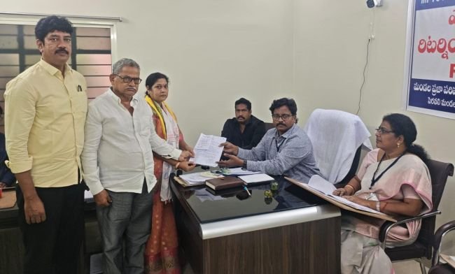 పెరవలి మండలంలో ఊపందుకున్న ఎంపీటీసీ ఎన్నికల నామినేషన్ల ప్రక్రియ
