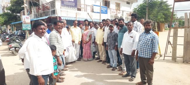 ముష్టూరు ఎంపీటీసీ బరిలో మాలతి : జనసేన తరపున నామినేషన్ దాఖలు