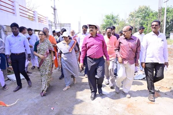 పుష్కరాల పనులు వేగవంతంగా చేపట్టాలి:..ప్రత్యేక అధికారి హనుమంత రావు.
