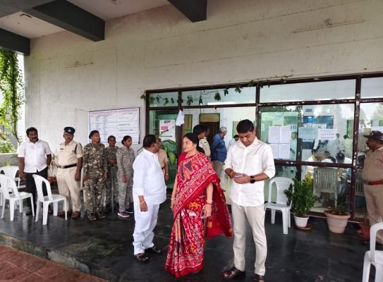 జిల్లా పరిషత్ చైర్మన్ అభ్యర్థి ఎంపిక విషయంలో చక్రం తిప్పిన వేమిరెడ్డి కుటుంబం..