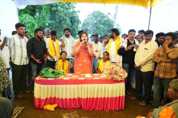 కార్పొరేషన్ ఎన్నికల్లో కోటంరెడ్డి కుటుంబం దూకుడు