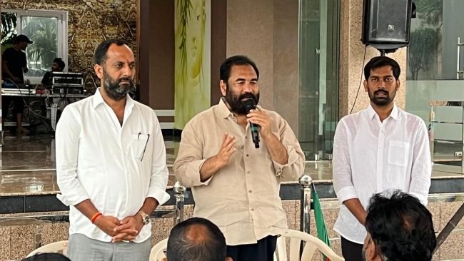 మదన్ కుమార్ రెడ్డిని భారీ మెజార్టీతో గెలిపించండి