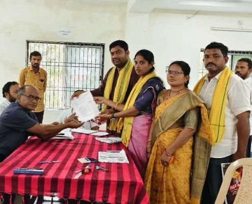కంబాలపల్లి ఎంపీటీసీ టీడీపీ అభ్యర్థిగా మంజుల నామినేషన్