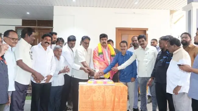  రెబల్ స్టార్ ప్రభాస్ జన్మదిన వేడుకల్లో పాల్గొన్న బొండా ఉమా