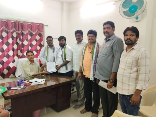 పొదలకూరు బిట్‌–3 ఎంపీటీసీ అభ్యర్థిగా కోవూరు వెంకటేశ్వర్లు