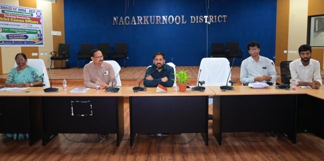 గర్భస్థ శిశువు లింగ నిర్ధారణ పరీక్షలు నిర్వహిస్తే కఠిన చర్యలు -ప్రైవేట్ ఆస్పత్రుల్లో సాధారణ ప్రసవాలకు ప్రాధాన్యత ఇవ్వాలి -జిల్లా కలెక్టర్ హేమంత కేశవ్ పాటిల్