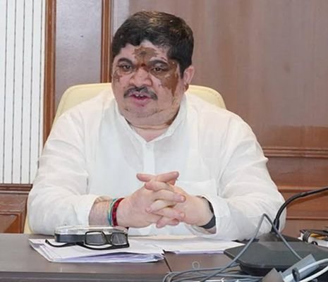 అర్హులందరూ ఓటు హక్కు నమోదు చేసుకోవాలి