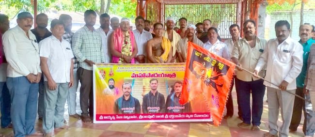 అయ్యప్ప భక్తుల యాత్రకు శ్రీకారం చుట్టిన టీబీజీకేఎస్‌ నేత కేతిరెడ్డి సురేందర్‌రెడ్డి