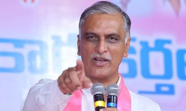 సరాక పరిశ్రమ ప్రమాదంపై మాజీ మంత్రి హరీశ్‌రావు ఆగ్రహం