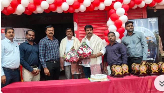 అయిజలో ఘనంగా ఏసీసీ సిమెంట్ షాపు 25వ వార్షికోత్సవ వేడుకలు*