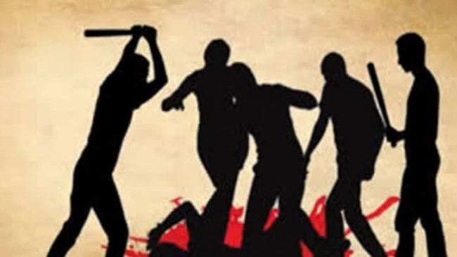 పాత గొడవలతో వ్యక్తిపై దాడి