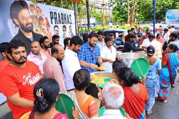 ఘనంగా ప్రభాస్ జన్మదినోత్సవం 