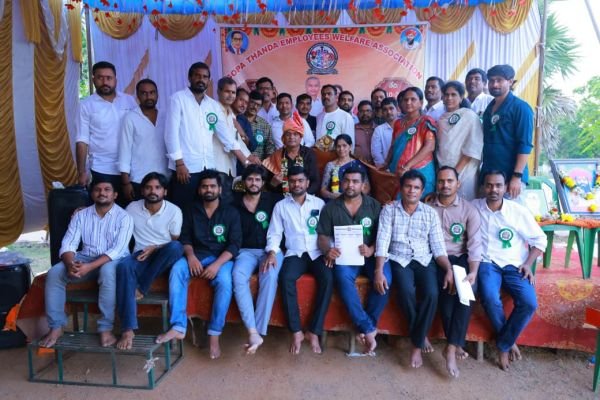 గోపతండలో ఉద్యోగ విరమణ సన్మానం* * ఉద్యోగికి ఘన వీడ్కోలు..