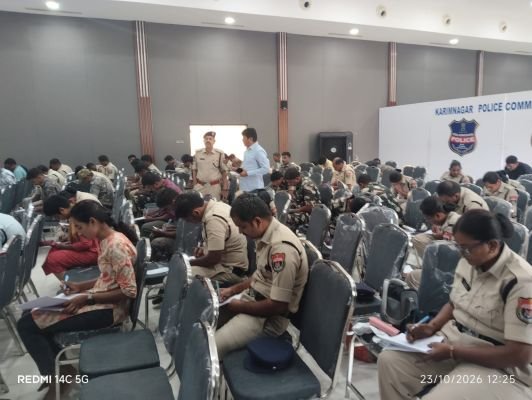 పోలీస్ అమరవీరుల సంస్మరణ వారోత్సవాలలో భాగంగా పోలీసులకు వ్యాసరచన పోటీలు