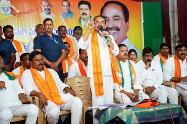 జవహర్ నగర్ డంపింగ్ యార్డ్ తరలించే వరకు పోరాటం.. 27 నుంచి ఈటల పాదయాత్ర