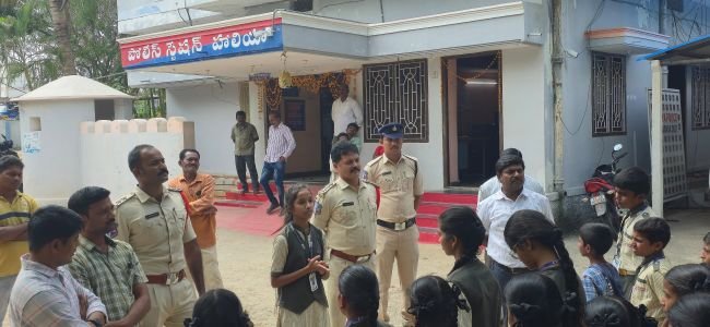 విద్యార్థులకు ఓపెన్ హౌస్ కార్యక్రమం