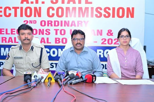 ఎన్నికలకు మైక్రో అబ్జర్వర్లే కళ్లూ.. చెవులూ