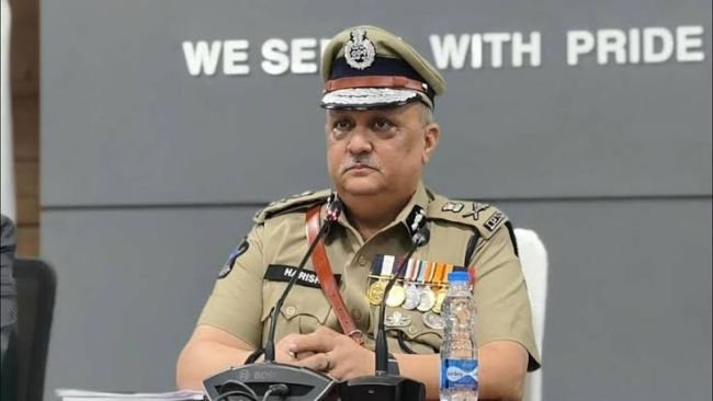 ఓటర్లను బెదిరిస్తే కఠిన చర్యలు: 8 జిల్లాల్లో 14 ఘటనలు నమోదు.. డీజీపీ స్పష్టం 