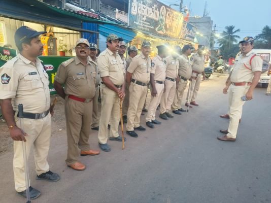 సమస్యాత్మక గ్రామాల్లో ప్రత్యేక బందోబస్తు