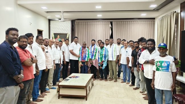టిడిపి నుంచి వైసీపీలోకి చేరికలు