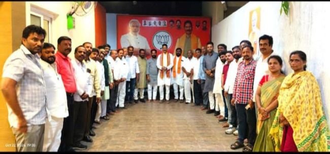సనత్ నగర్ నియోజకవర్గంలో బిజెపి నాయకుల అలాయ్ బలాయ్ వేడుకలు  పాల్గొన్న మాజీ మంత్రి మర్రి శశిధర్ రెడ్డి