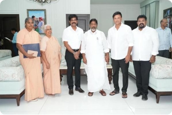 మల్కాజ్గిరి ని. వర్గ అభివృద్ధి పనులు, ప్రజా సమస్యలపై రాష్ట్ర ఉప -ముఖ్యమంత్రి కి  వినతి పత్రం అందజేసిన ఎమ్. ఎల్. ఏ., మర్రి.
