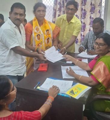 నరసాపురం మండలంలో ఎంపీటీసీ అభ్యర్థులుగా 101 మంది నామినేషన్లు
