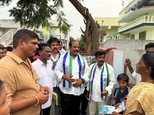 జగ్గయ్యపేట పట్టణాన్ని మళ్లీ అభివృద్ధి పథంలోకి తీసుకెళ్లాలంటే వైఎస్ఆర్ కాంగ్రెస్ పార్టీని గెలిపించాలి
