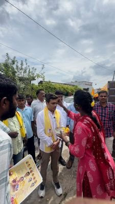 యువనేత బొమ్మిరెడ్డి తారక్ రెడ్డి ముమ్మర ప్రచారం 