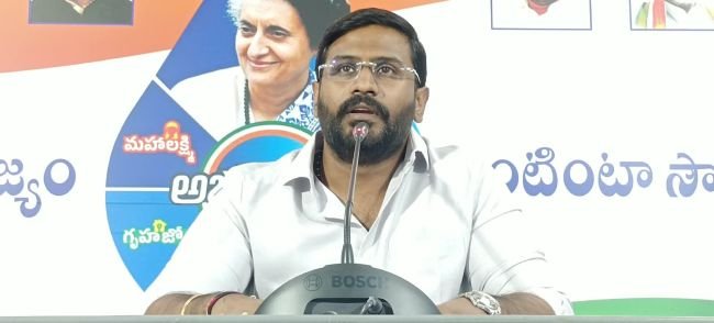 కేటీఆర్‌ తప్పుడు ప్రచారం చేస్తే ఆధారాలతో బయటపెడతా : ప్రభుత్వ విప్‌ బల్మూర్‌ వెంకట్‌