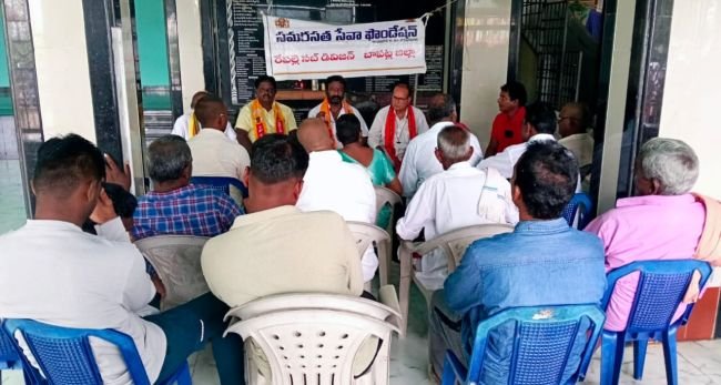 వాల్మీకి జయంతి ఉత్సవాలు నిర్వహించుకోవాలి
