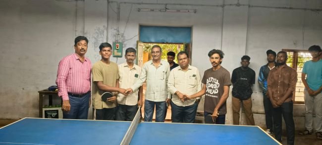 విక్రమ సింహపురి యూనివర్సిటీ  అంతర కళాశాలలో ఆటలపోటీలు నిర్వహించారు. 