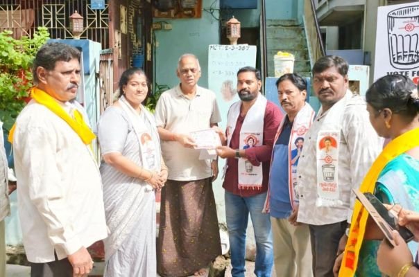 31వ డివిజన్ లో ప్రచారంలో దూసుకుపోతున్న మందపాటి భానుప్రియ 