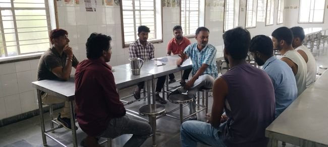 తె.యూలోని  వసతిగృహాల మెస్ కమిటీలతో నీటి, విద్యుత్ పై సూచనలు