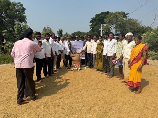 శివపూర్ గ్రామంలో ఘనంగా వడ్ల కొనుగోలు కేంద్రం ప్రారంభం - చైర్మన్ నాగం గంగారం