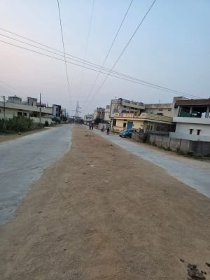 నాడు గుంతల నరకం.. నేడు నాణ్యమైన సీసీ రోడ్డు!