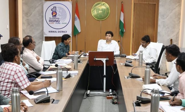 జిల్లాలో వివిధ ప్రభుత్వ శాఖల నిర్మాణాలకు ఆమోదిత ఇసుకను మాత్రమే వాడాలి  : జిల్లా కలెక్టర్ భవేశ్ మిశ్రా.