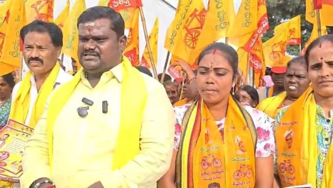 శశికళ గెలుపునకు మద్దతివ్వండి: డాక్టర్ మురుగన్