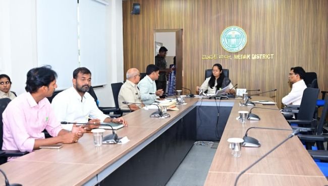 రోడ్డు ప్రమాద బాధితులకు మెరుగైన వైద్యం అందించడంలో పీఎం రాహత్ పథకం  రాష్ట్ర ప్రభుత్వ ప్రధాన కార్యదర్శి సంజయ్ జాజు.